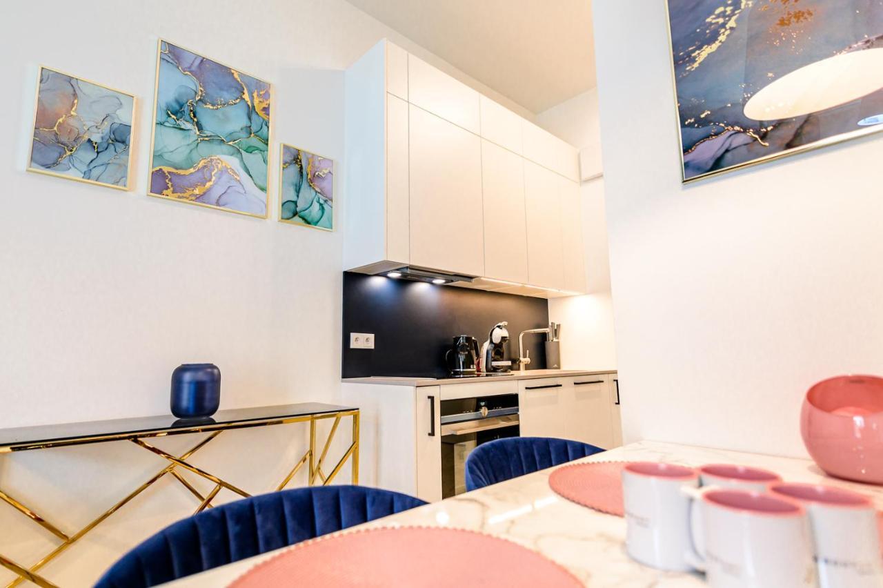 Aboutartapartments - Mlyn Maria Βρότσλαβ Εξωτερικό φωτογραφία